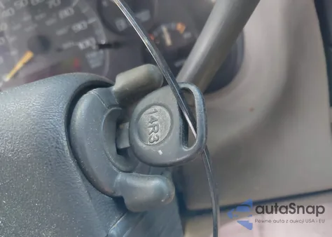 2001 Chevrolet Astro Ls from USA, damaged, VIN 1GNEL19W31B101069